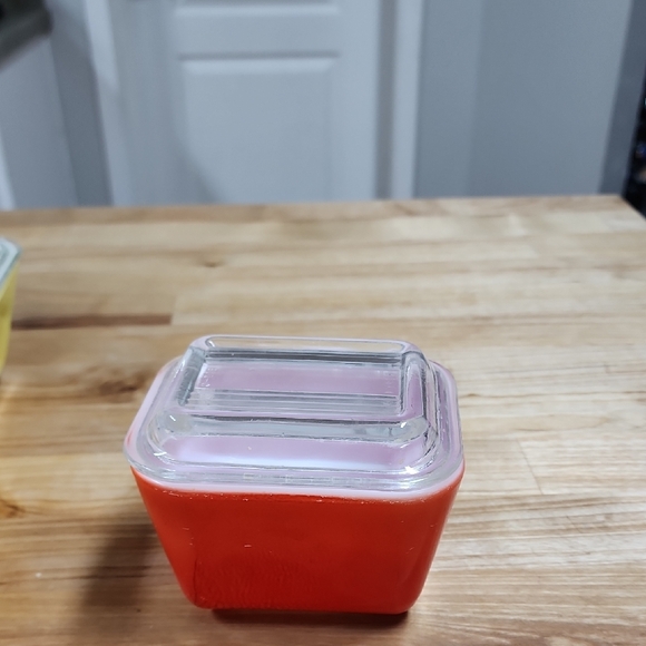 Vintage Pyrex Primary Kitchen  Glass Storage Container Set - Picture 11 of 16